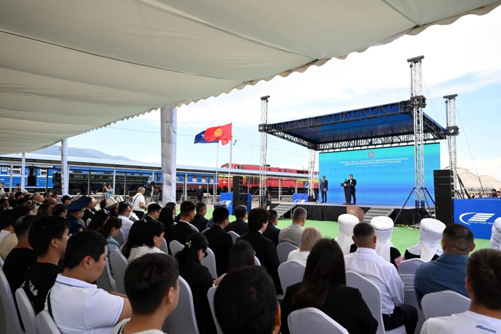 balykchy – tamchy – cholpon ata railway ceremony photo presidents office3 1536x1024