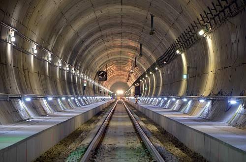 Railway Tunnel Design Manual