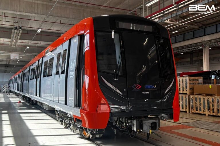 🇹🇭 First Siemens–Bozankaya Metro Train Unveiled for Bangkok Orange Line